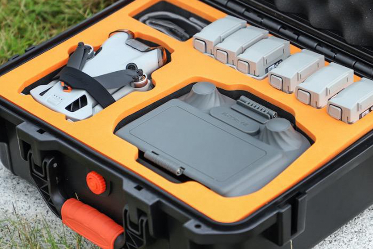 DJI Mini 4 Pro - voděodolný kufr s popruhem přes rameno