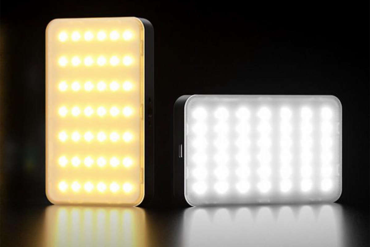 Nastavitelné RGB LED světlo s OLED obrazovkou (vč baterie)