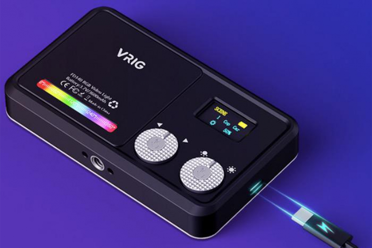 Nastavitelné RGB LED světlo s OLED obrazovkou (vč baterie)