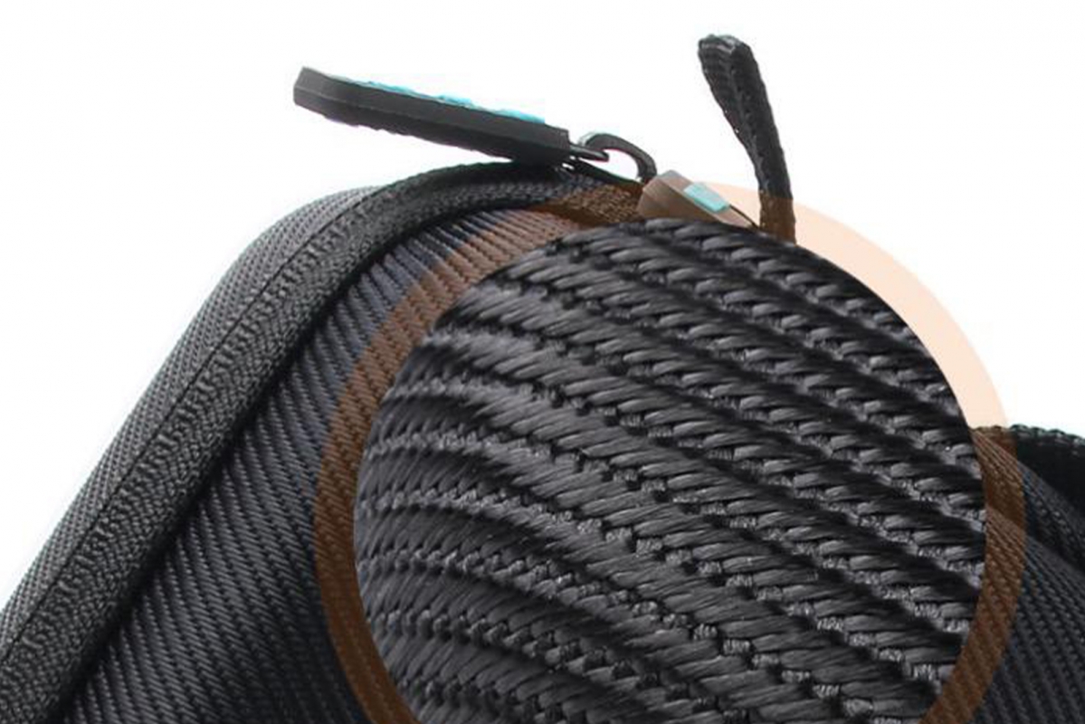 Univerzální nylonové pouzdro (střední)