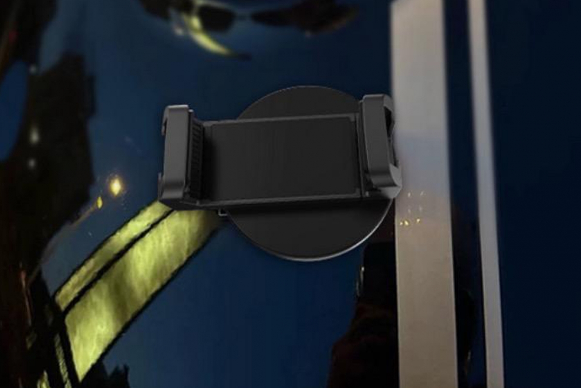 Magnetický držák na telefon s dvěmi studenými botami