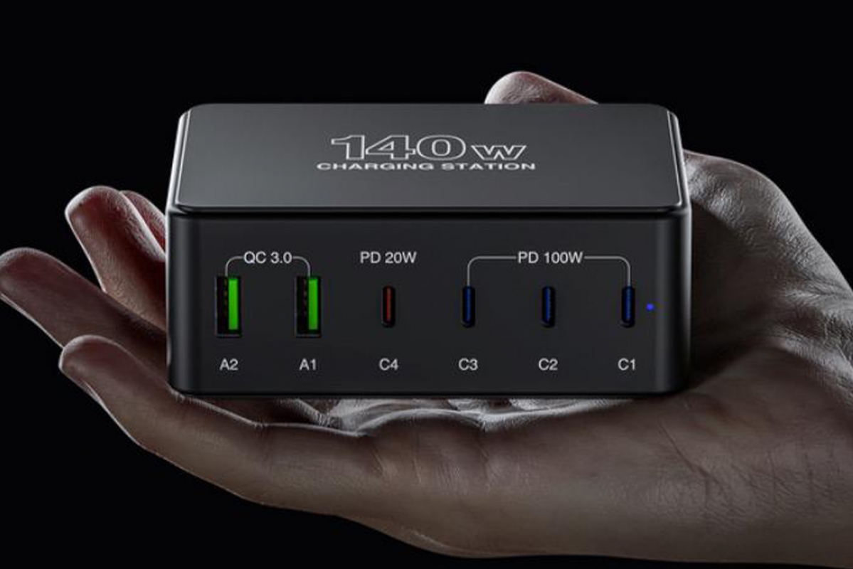 6in1 140W USB-A & USB-C Nabíječka