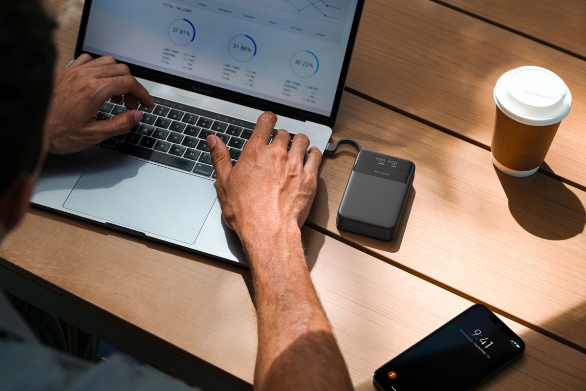 EcoFlow RAPID Magnetic Power Bank (10000mAh) - černá