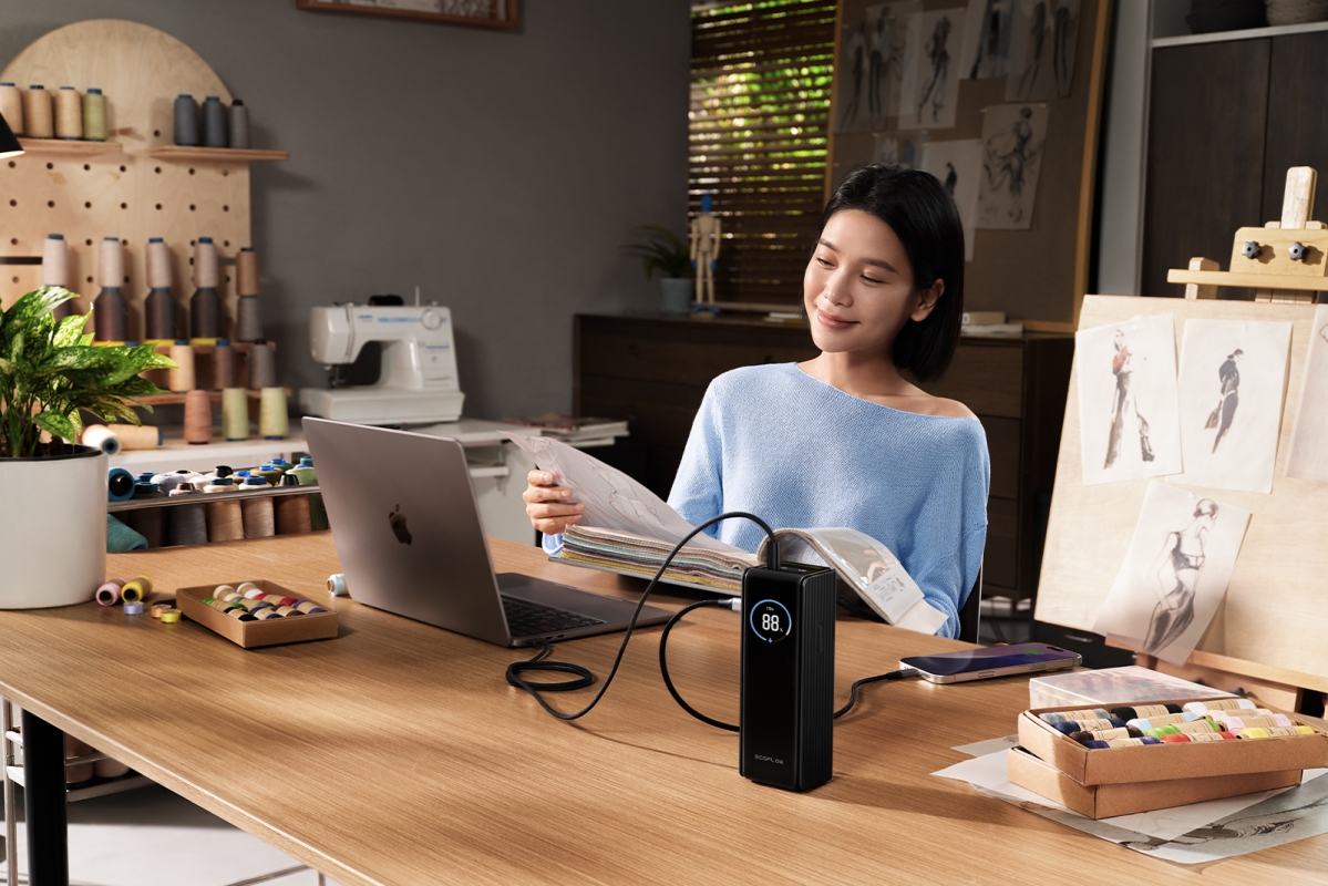 EcoFlow RAPID Power Banka (25000mAh,170W) 2x100W vestavěný USB-C kabel - černá