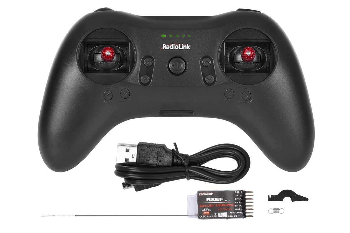 Vysílač T8S s přijímačem R8EF,