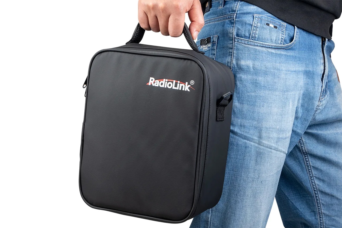 Taška pro vysílač RC8X