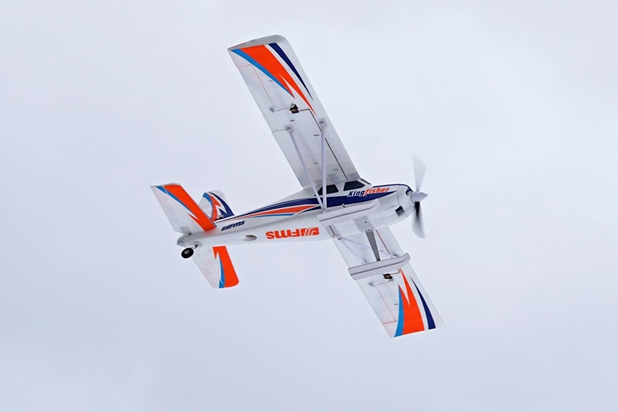Kingfisher 1400mm PNP s koly, plováky a lyžemi