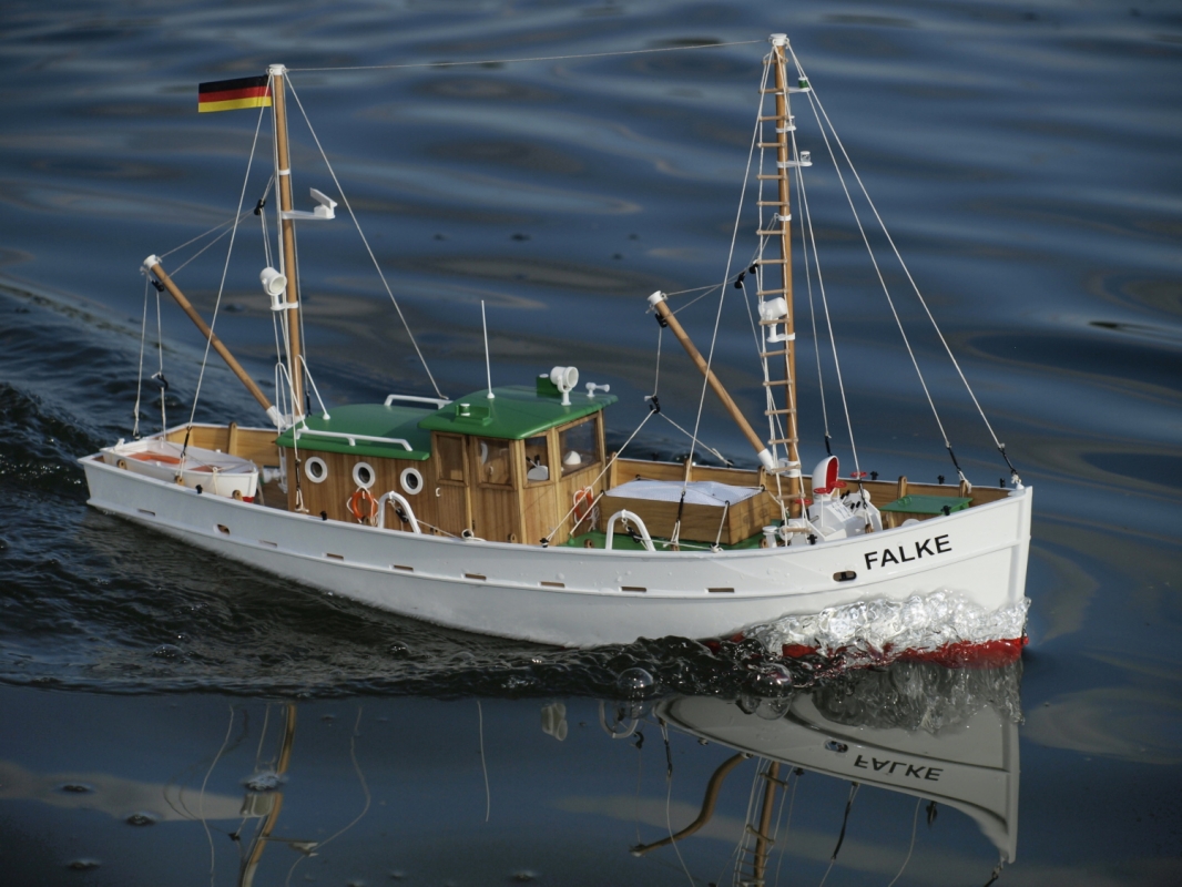 FALKE (II) stavebnice rybářského člunu
