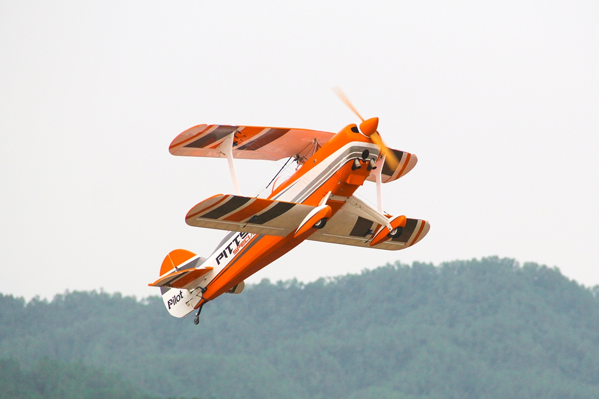 73" Pitts S2B Oranžový (1,85m)