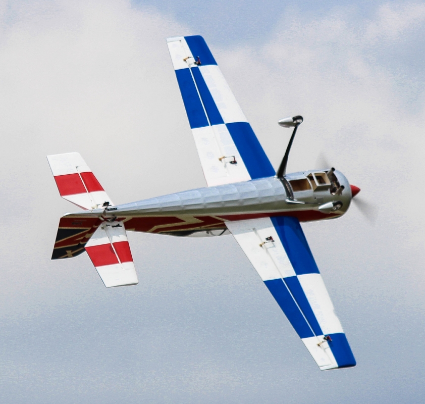 110" Yak 54 EXP červená/bílá 2,79m