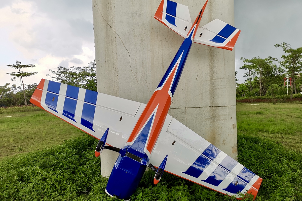 125" Extra 300 V4 Plus - Oranžová/Bílá 3,35m