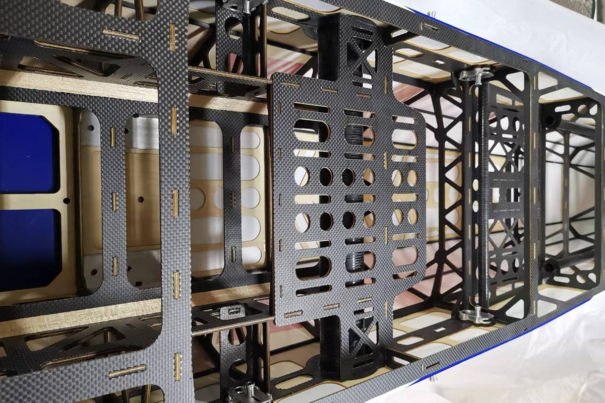 125" Extra 300 V4 Plus - Oranžová/Bílá 3,35m