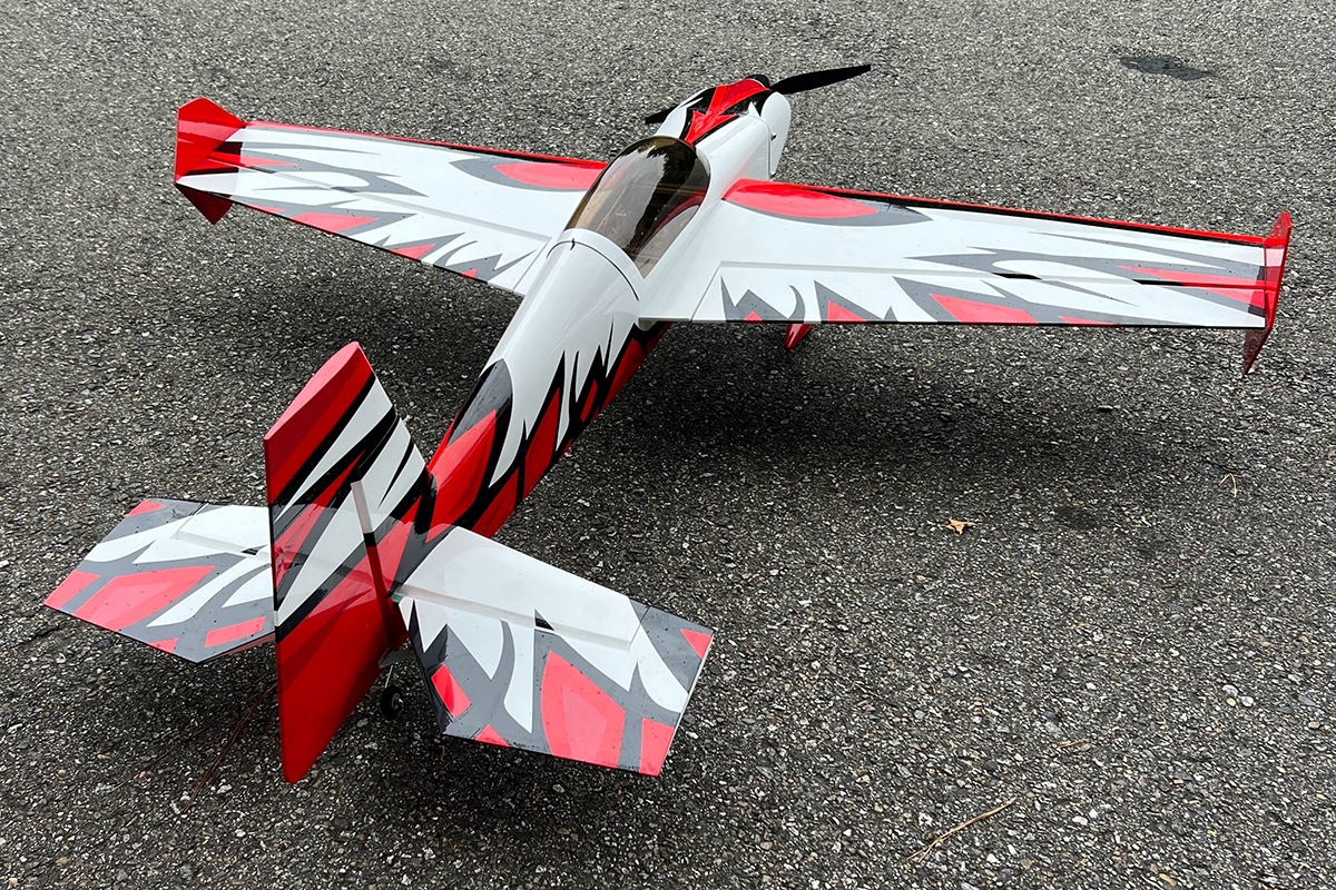 60" Edge 540T V2 EXP PLUS - Červená/Černá 1,52m