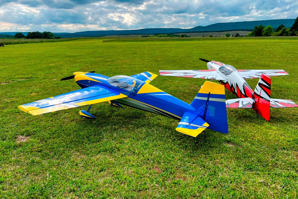 104" Edge 540T Modrá/Žlutá 2,64m