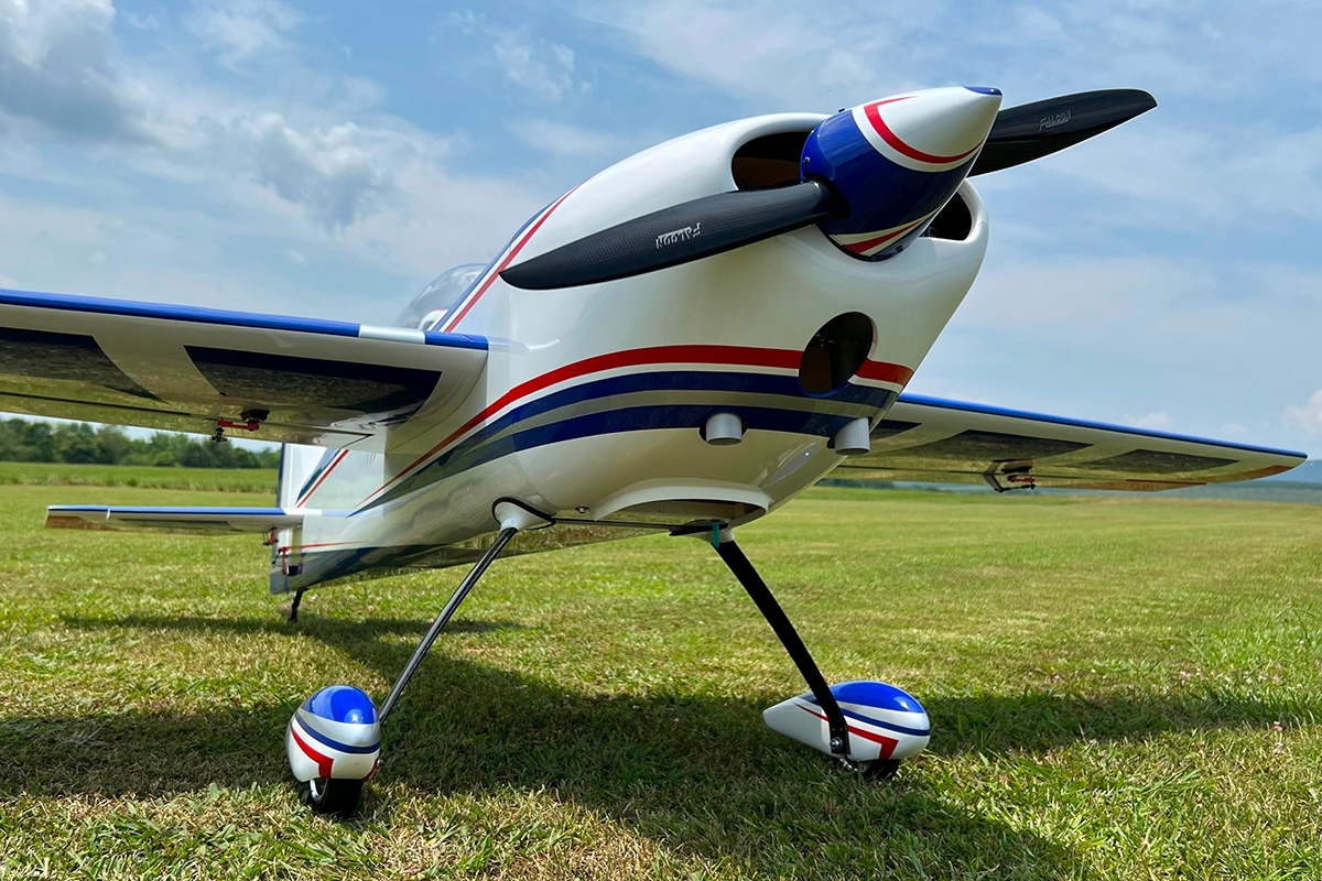 104" Extra 260 - Modrá/Bílá 2,64m