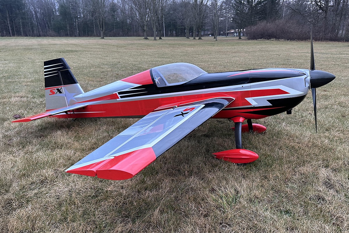 103" Extra SX ARF - červená 2,61m