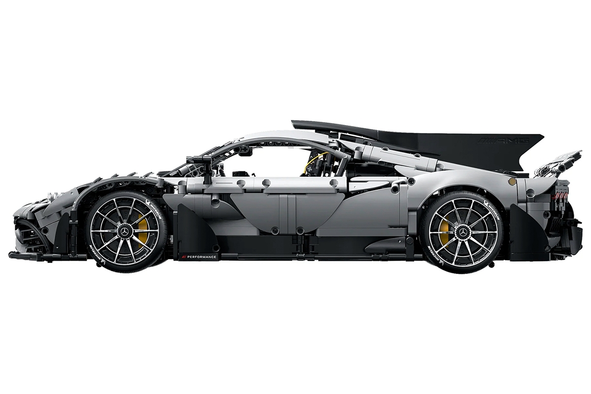 AMG One - stavebnice z kostek