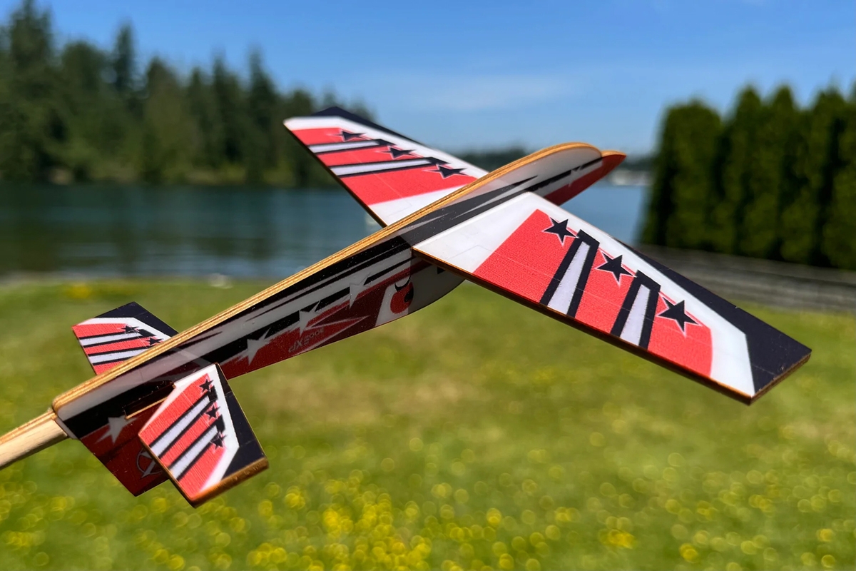 Stick plane - Extra 300 Červená
