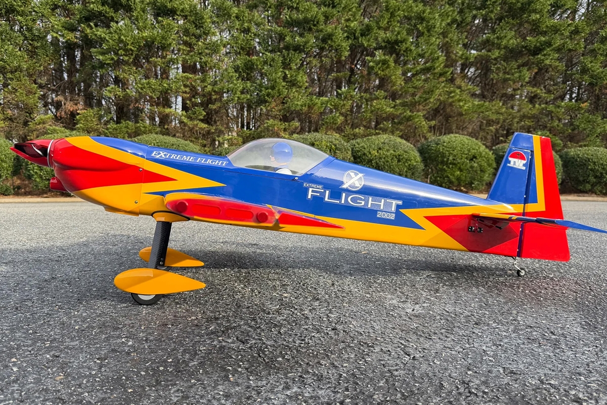 67" CAP 232 - Modrá/Žlutá/Červená 1,7m