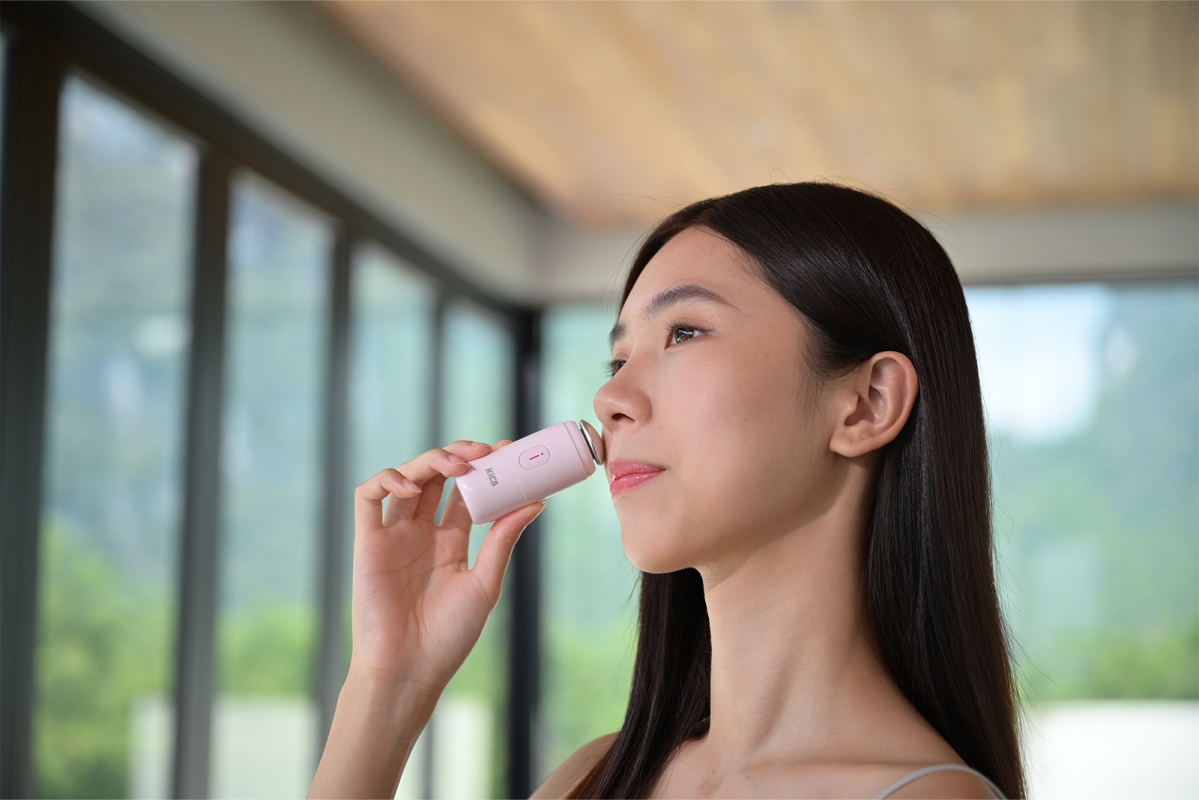 KiCA čisticí kartáček na obličej (růžový)