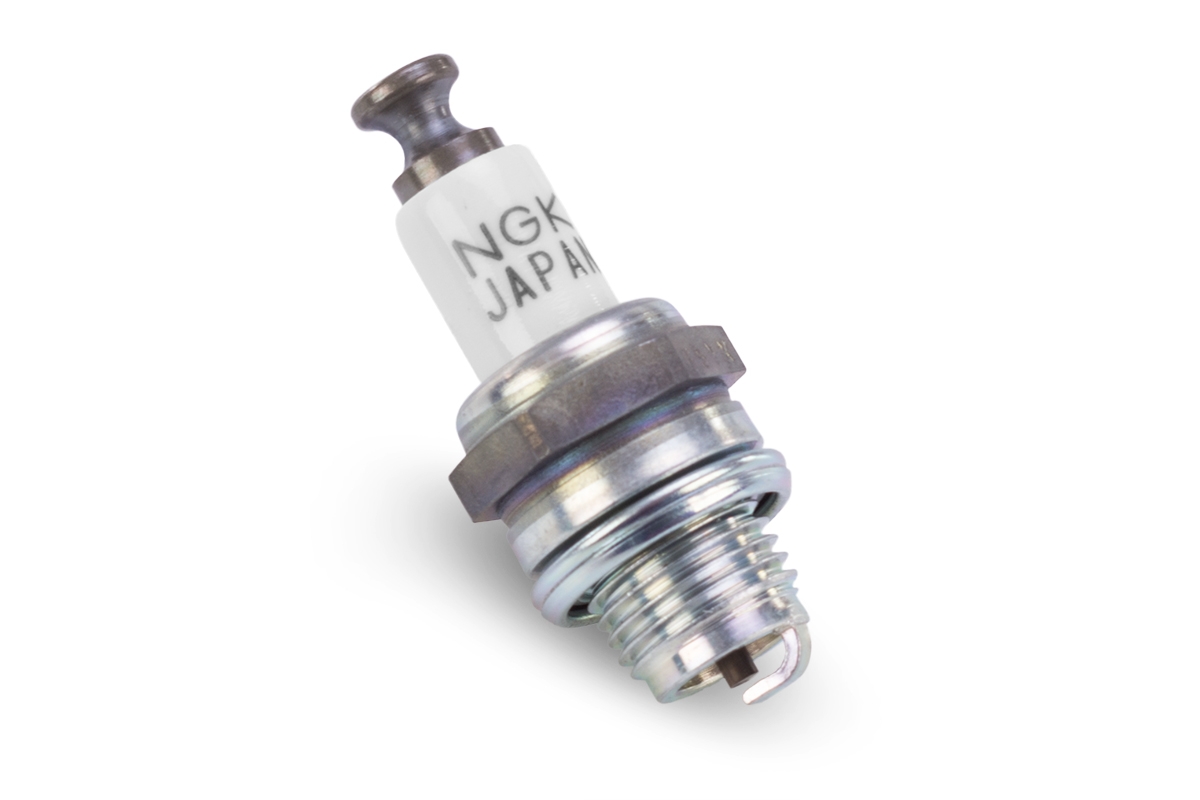 Svíčka NGK CM-6 pro motory GP,