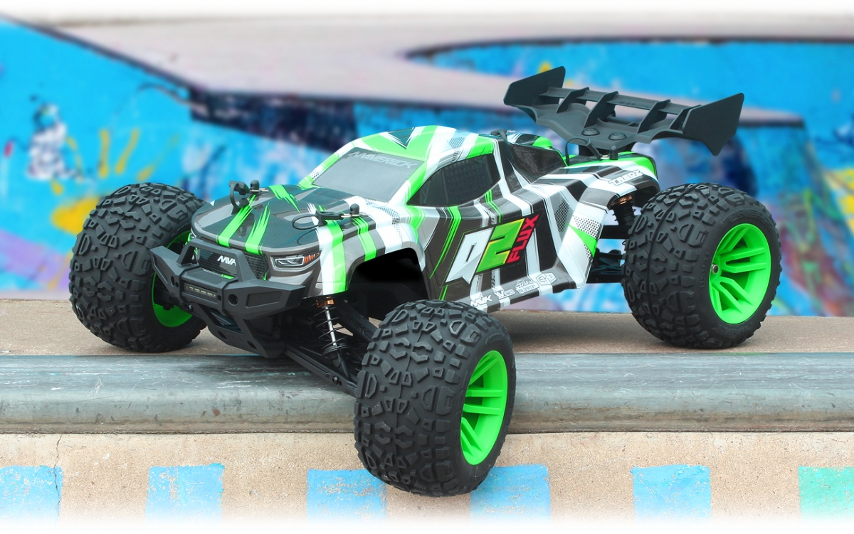 Quantum2 XT Flux 1/10th Stadium Truck - Zelený