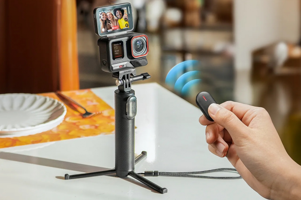 Insta360 Mini 2-in-1 Tripod 2.0 Remote Kit