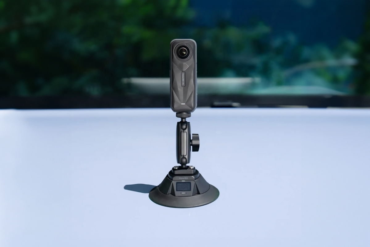 Insta360 Electric Suction Cup Mount