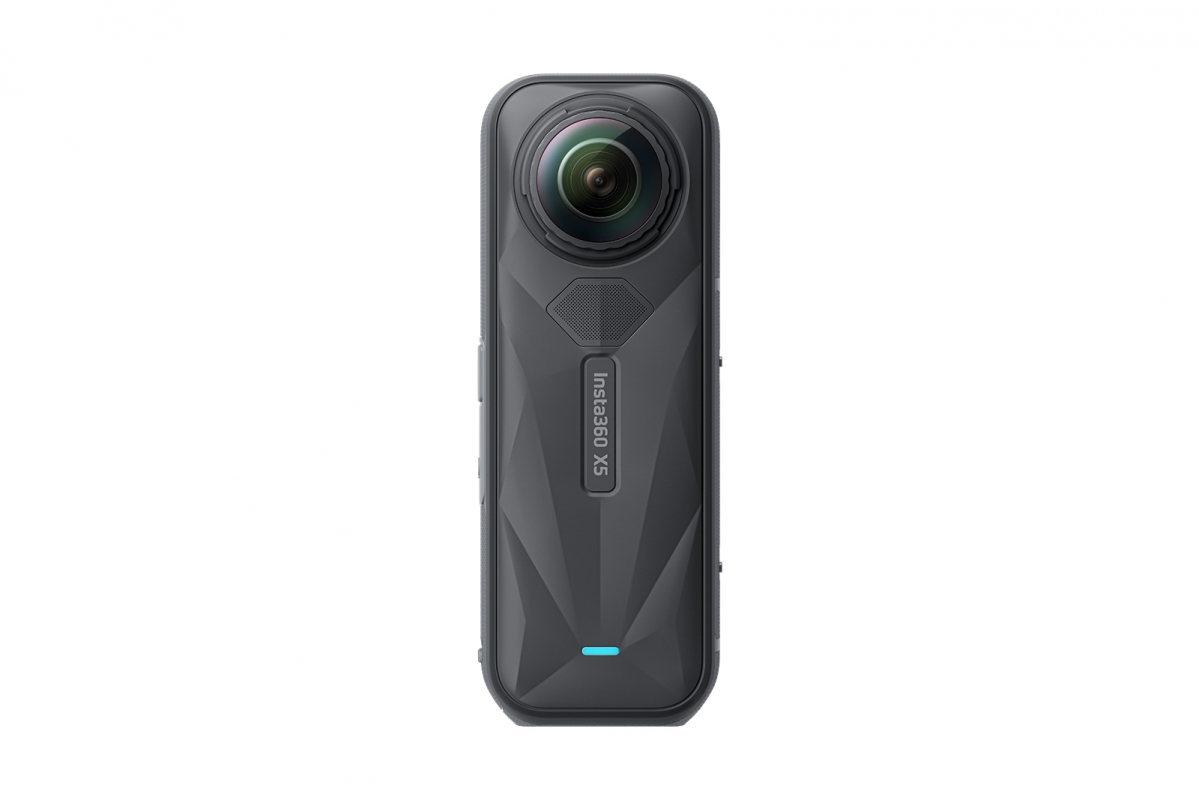 Insta360 X5