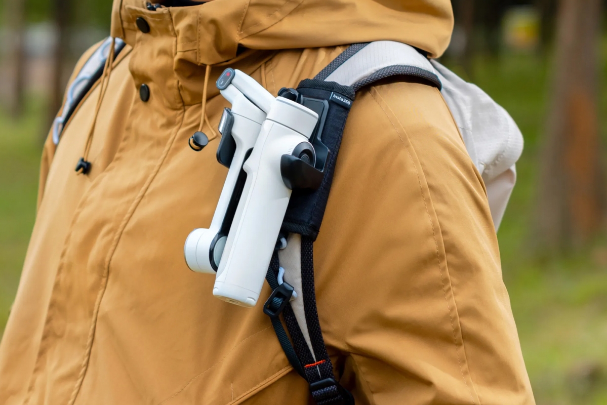 Insta360 Flow 2 Pro držák na batoh