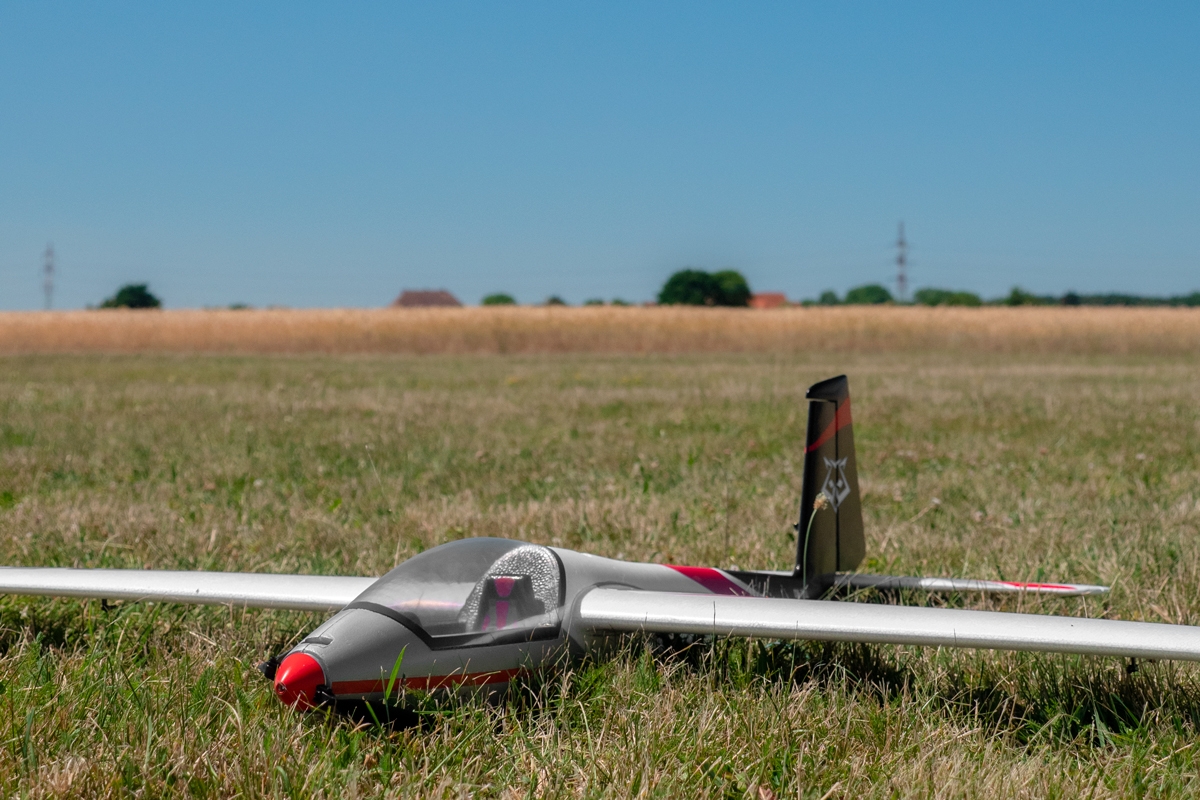 KAVAN Swift S-1 2400mm ARF - červená