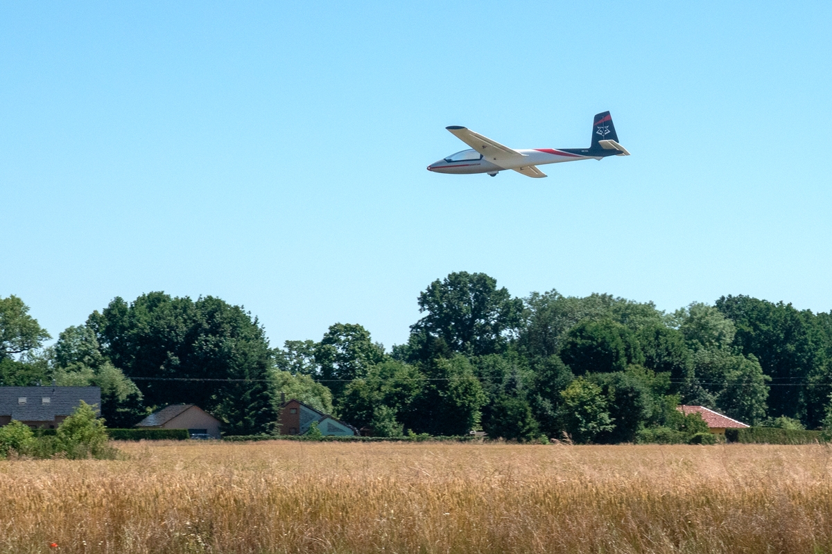 KAVAN Swift S-1 2400mm ARF - červená