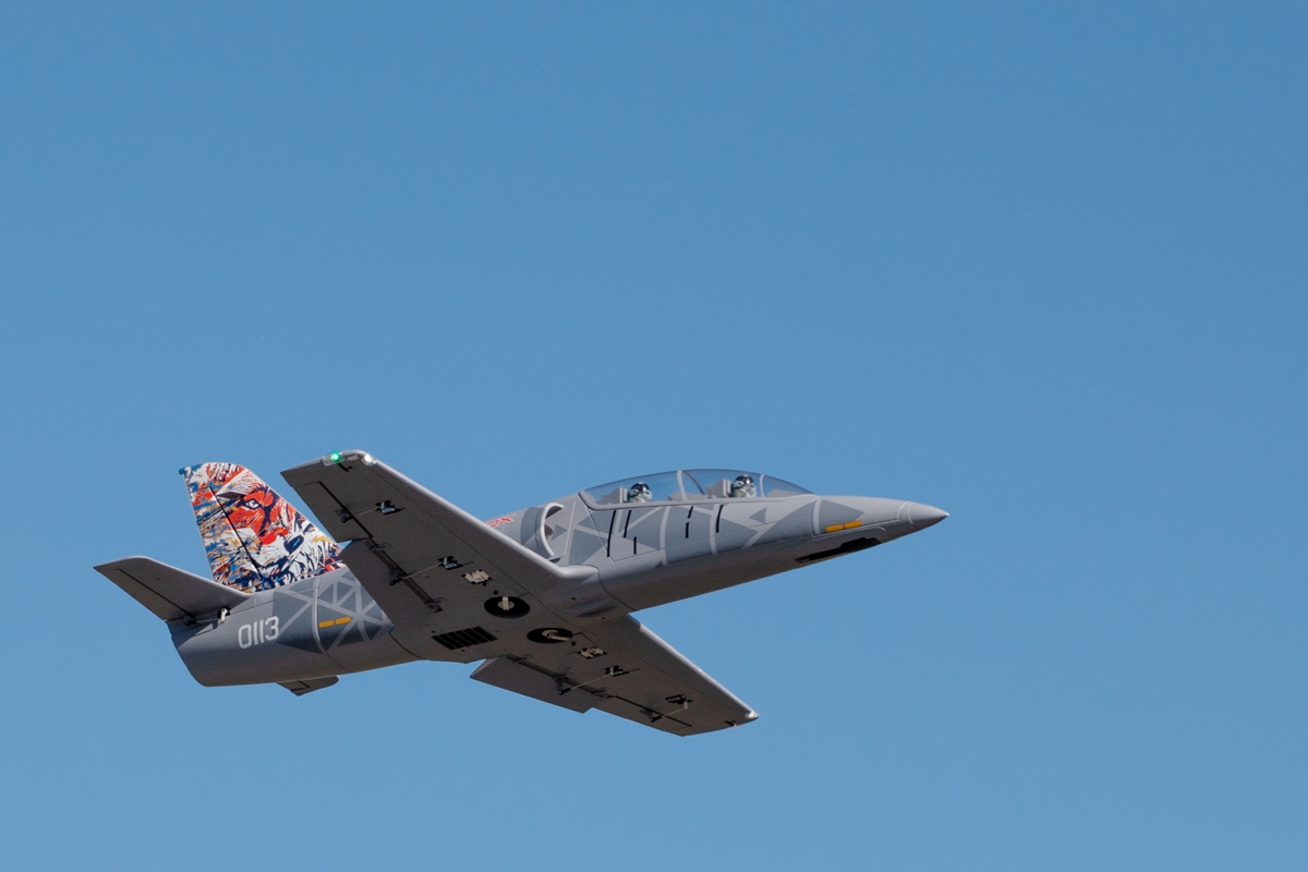 KAVAN L-39 Skyfox 1088mm ARF - šedá