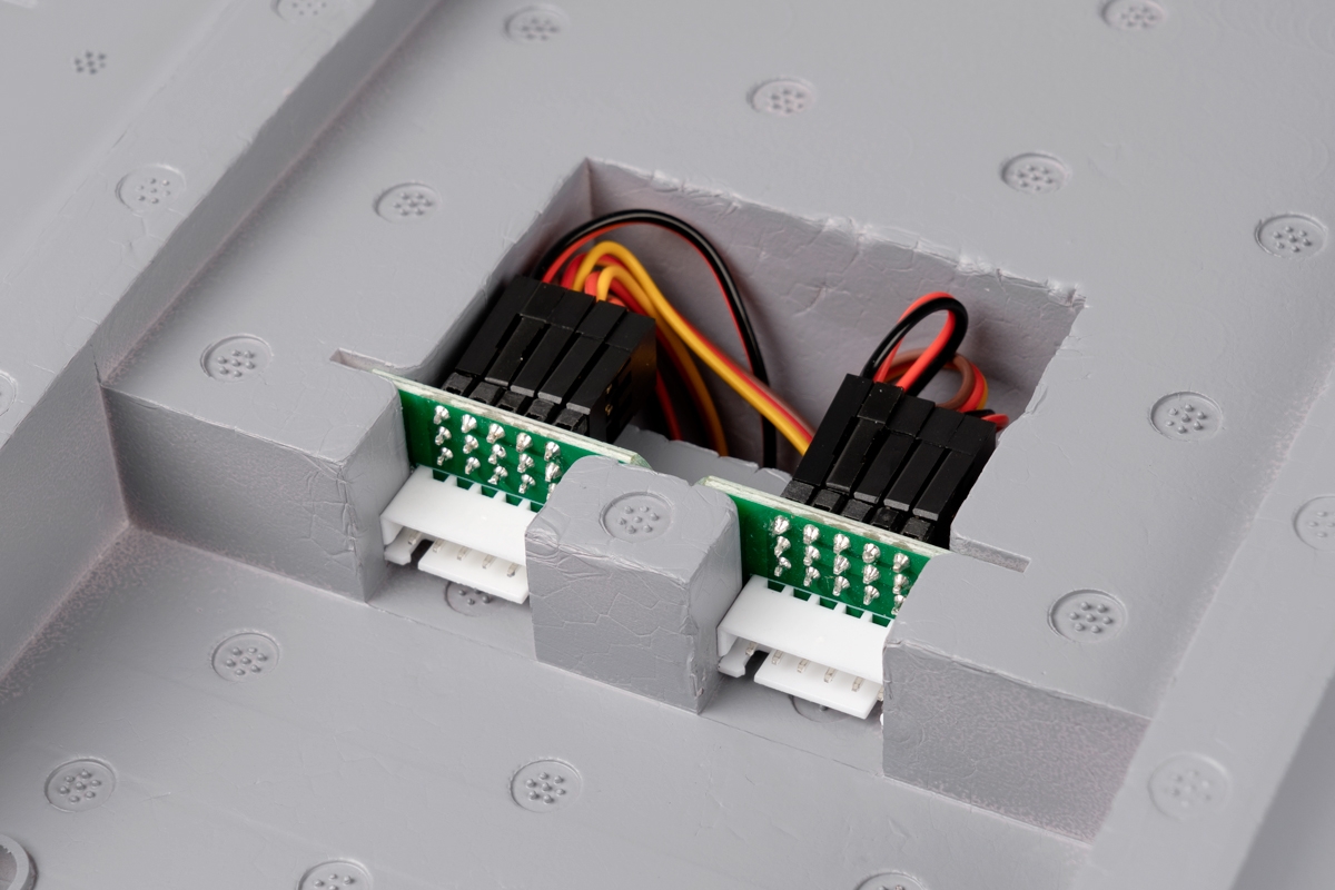 KAVAN L-39 Skyfox 1088mm ARF - šedá,