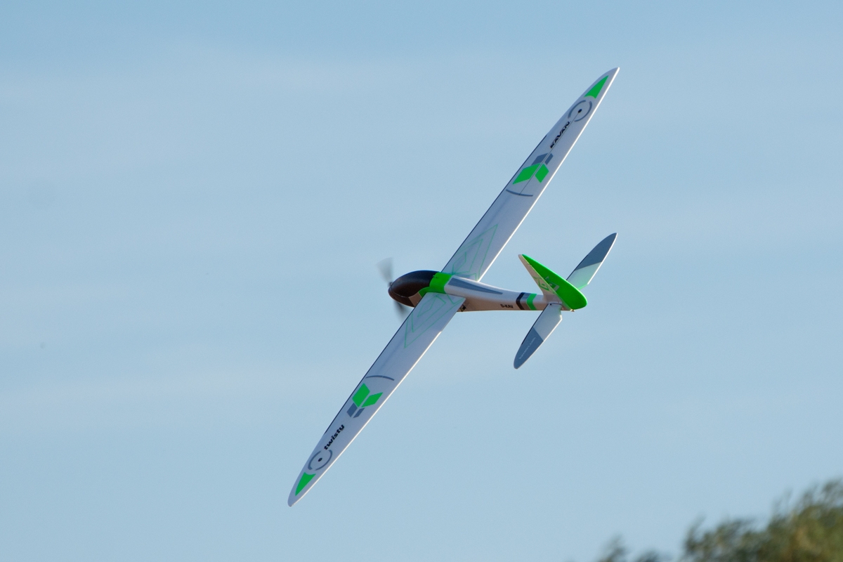 KAVAN Twisty 1512mm ARF - oranžová