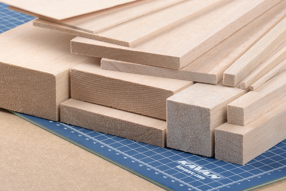 100x10cm Balsa 8 mm standard,