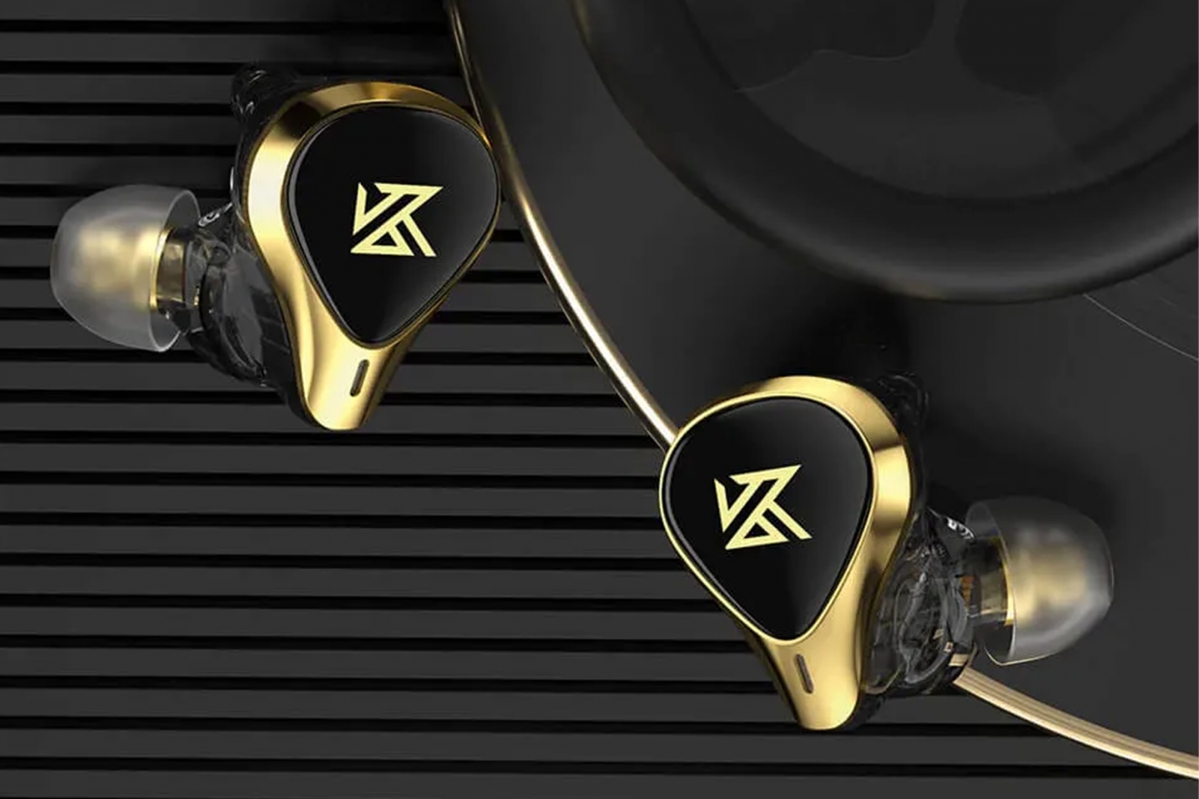 KZ - SA08 Pro Bezdrátová sluchátka s mikrofonem