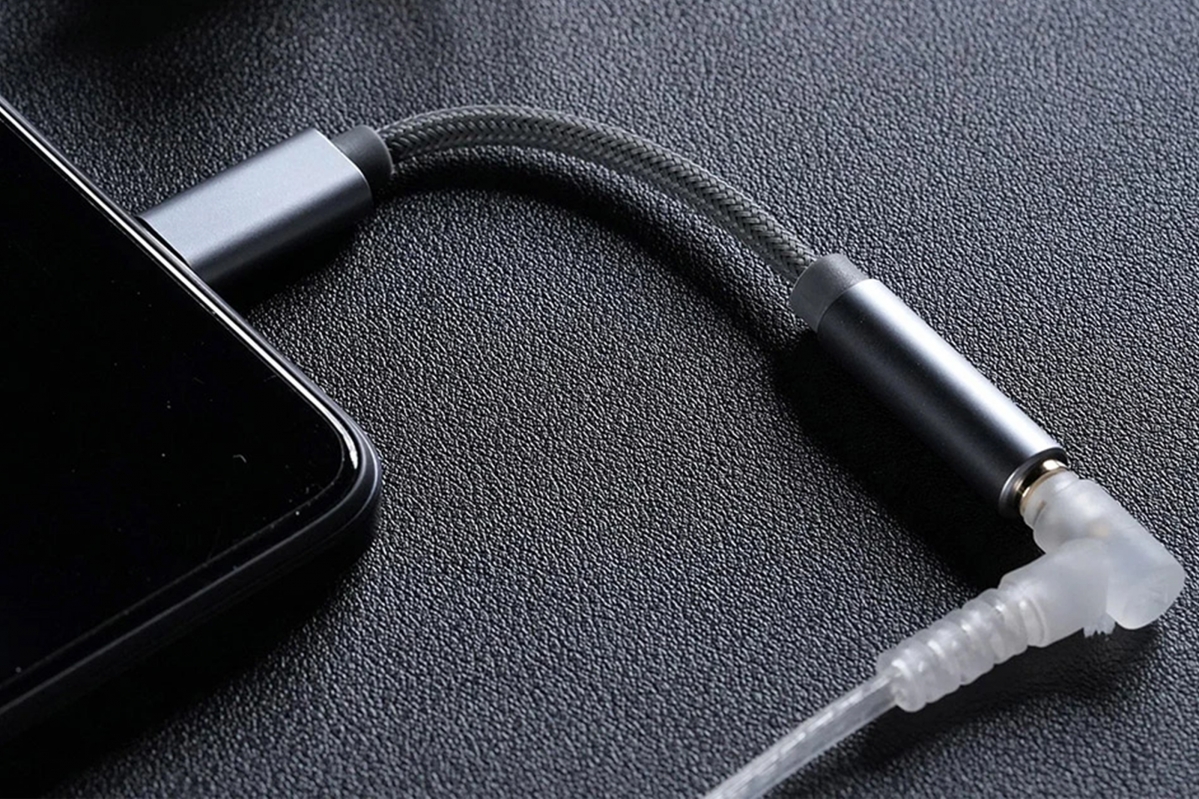 KZ - Přenosný dekodérový zesilovač