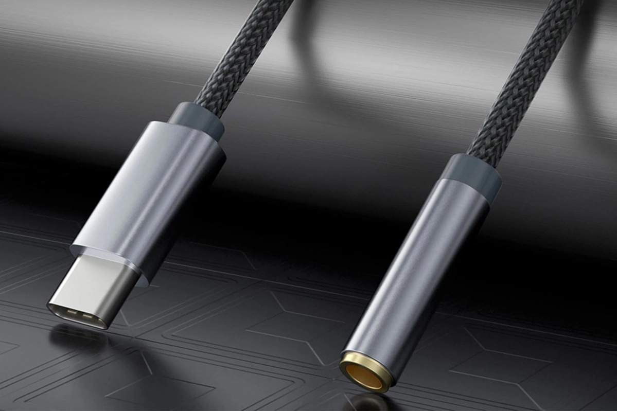 KZ - Přenosný dekodérový zesilovač