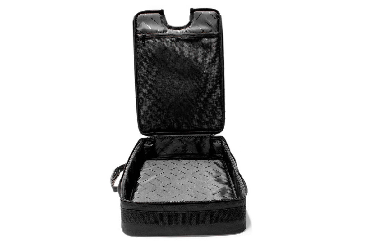 ULTIMATE RACING Přepravní taška pro 1/8 buggy