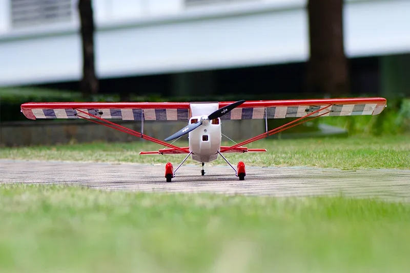 55" Super Decathlon V2 ARF - červená 1400mm