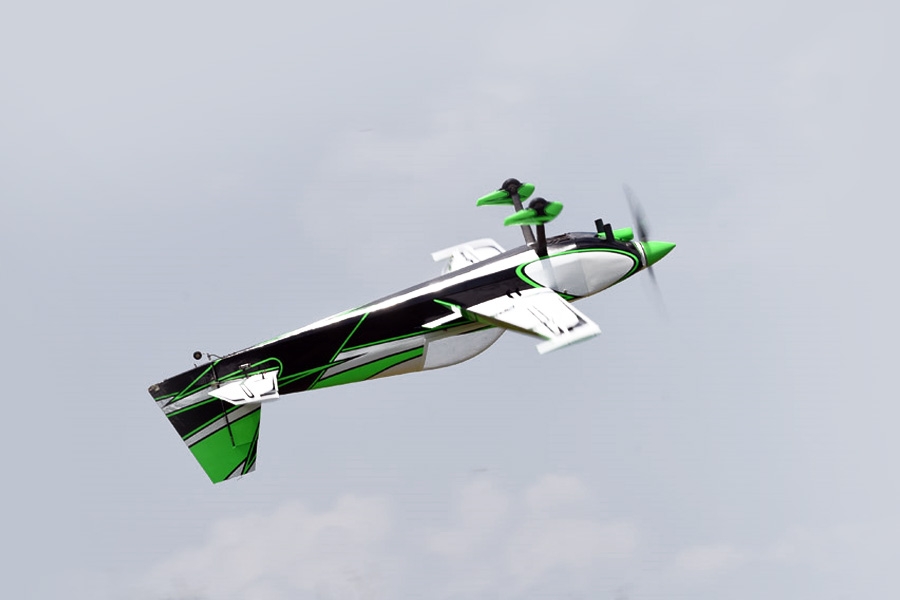 106" Edge 540 ARF - zelená 2,69m