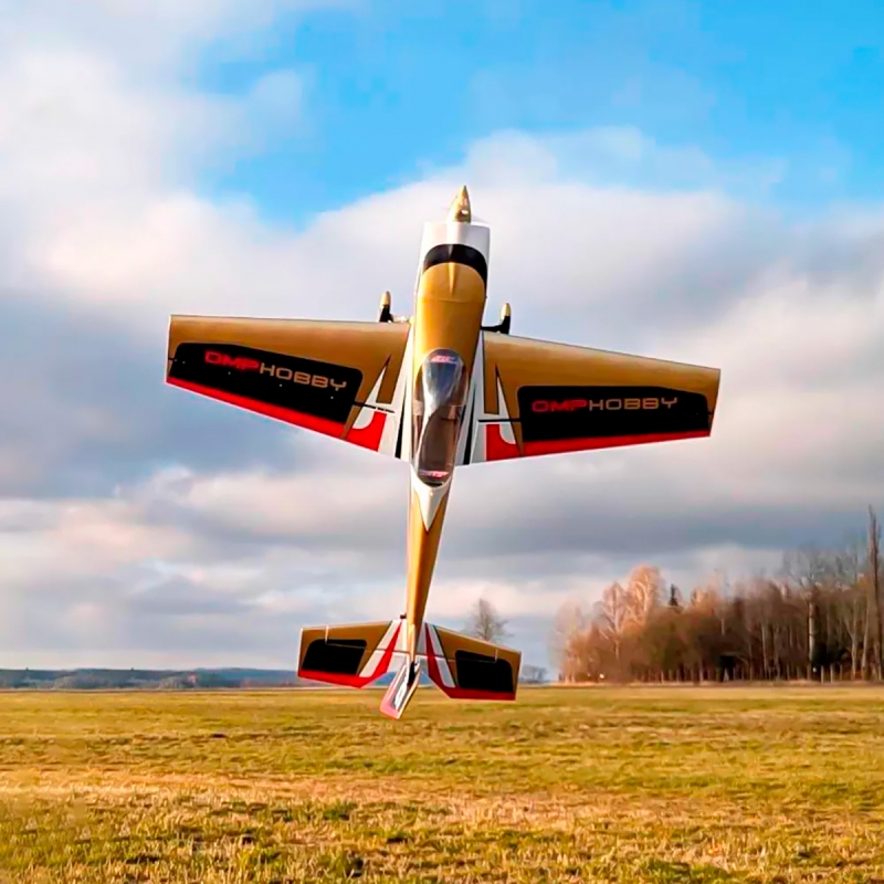 67" Extra NG ARF - červená 1,7m