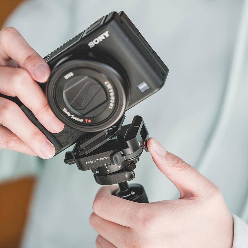 PGYTECH - Zacvakávací destička Arcs-Swiss