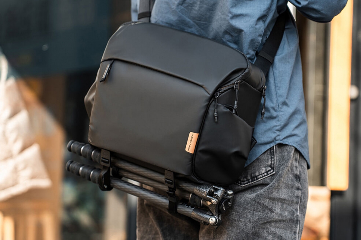 PGYTECH - Taška přes rameno 6L (Obsidiánově černá)