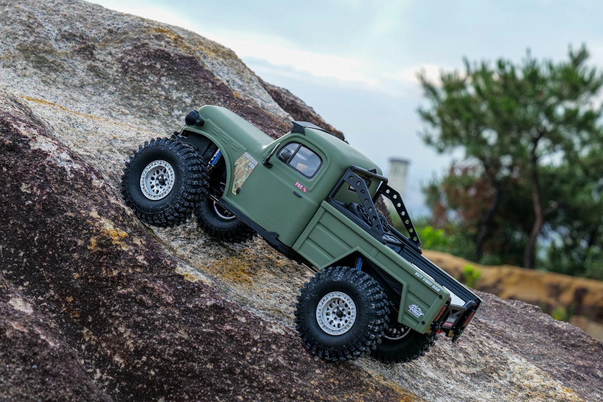 CHALLENGER PRO 1/10 sada 2,4GHz, zelená