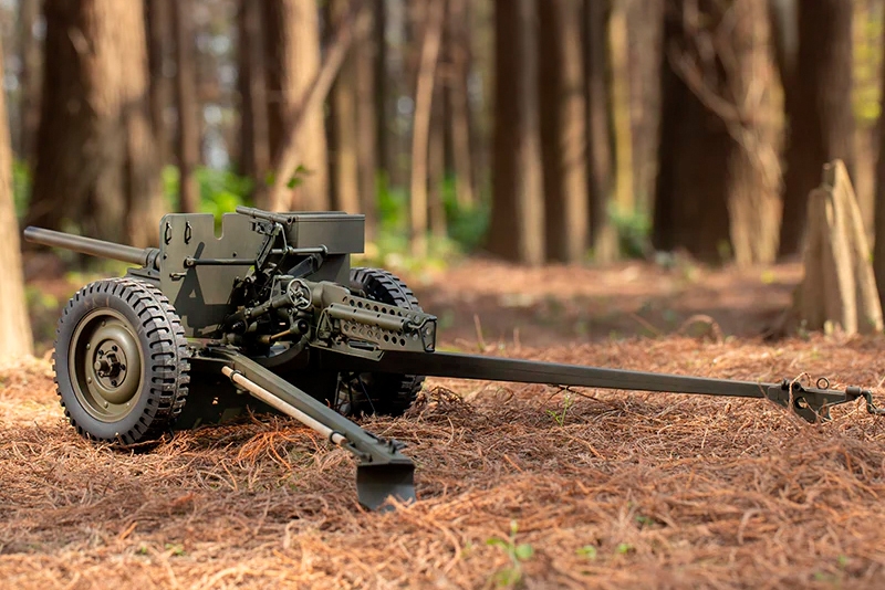 1:12 1941 Willys MB Protitankové dělo