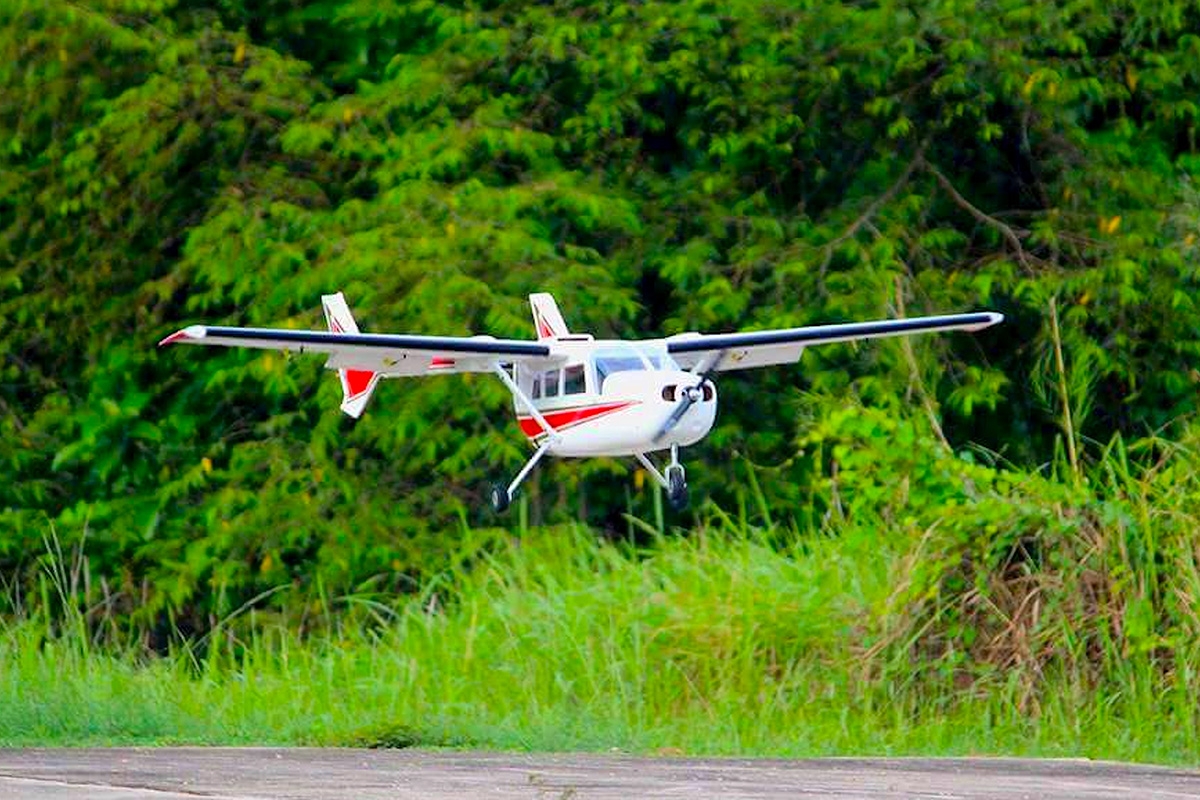 Cessna 337 Skymaster 1,95m