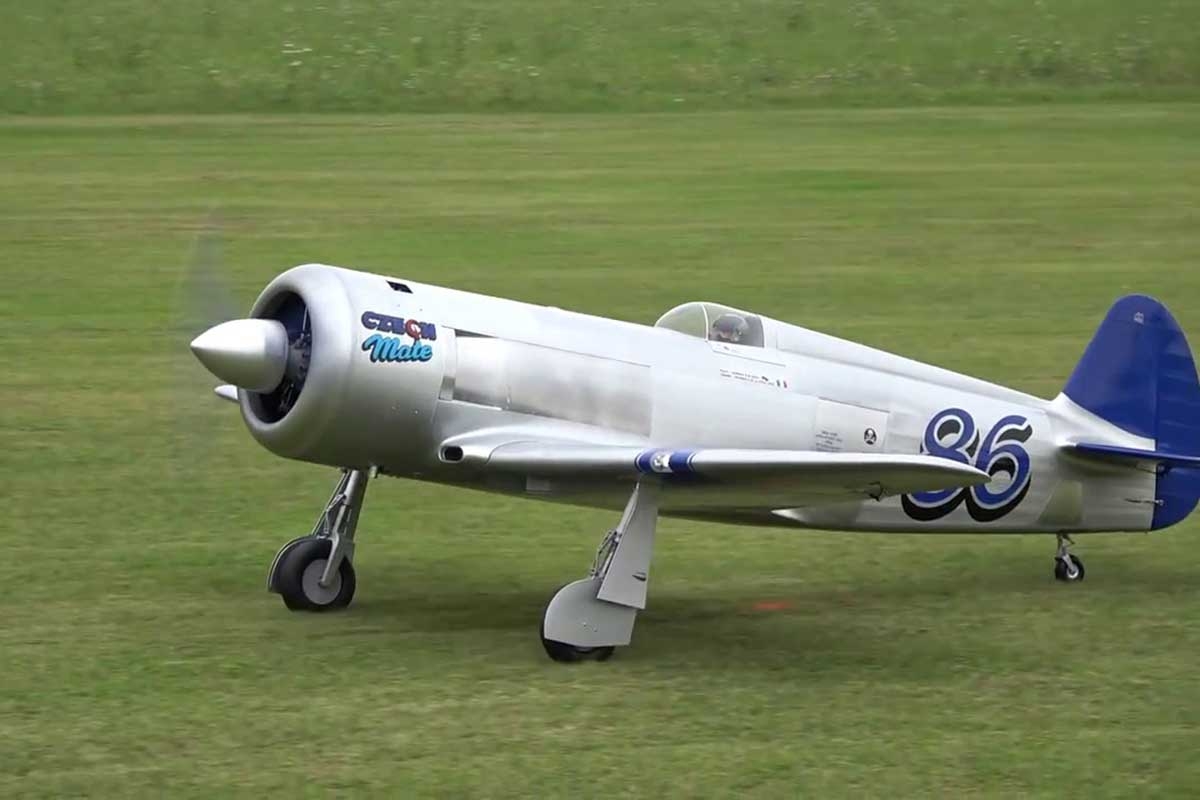 YAK 11 Reno Racer 1,8m (Zatahovací podvozek) "Czech mate"