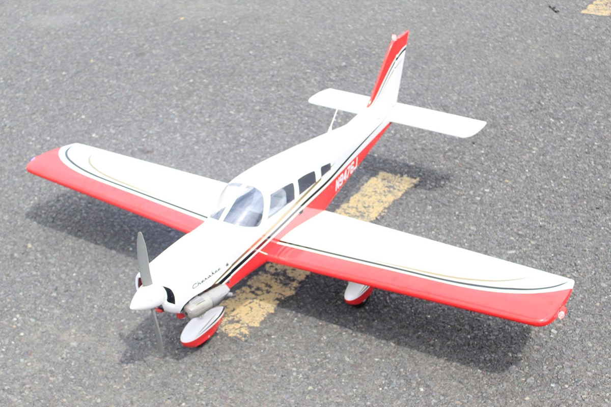 Piper Cherokee 1,53m Červený